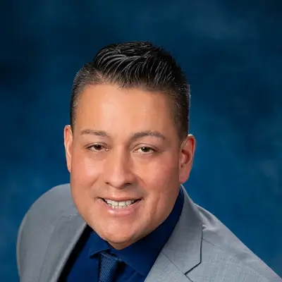 Luis C. Tavara Betancourt Loan Officer